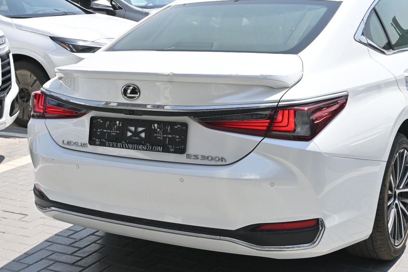 Lexus ES300h PLATINUM 2025 Lexus ES300H 2.5L Hybrid, Color White