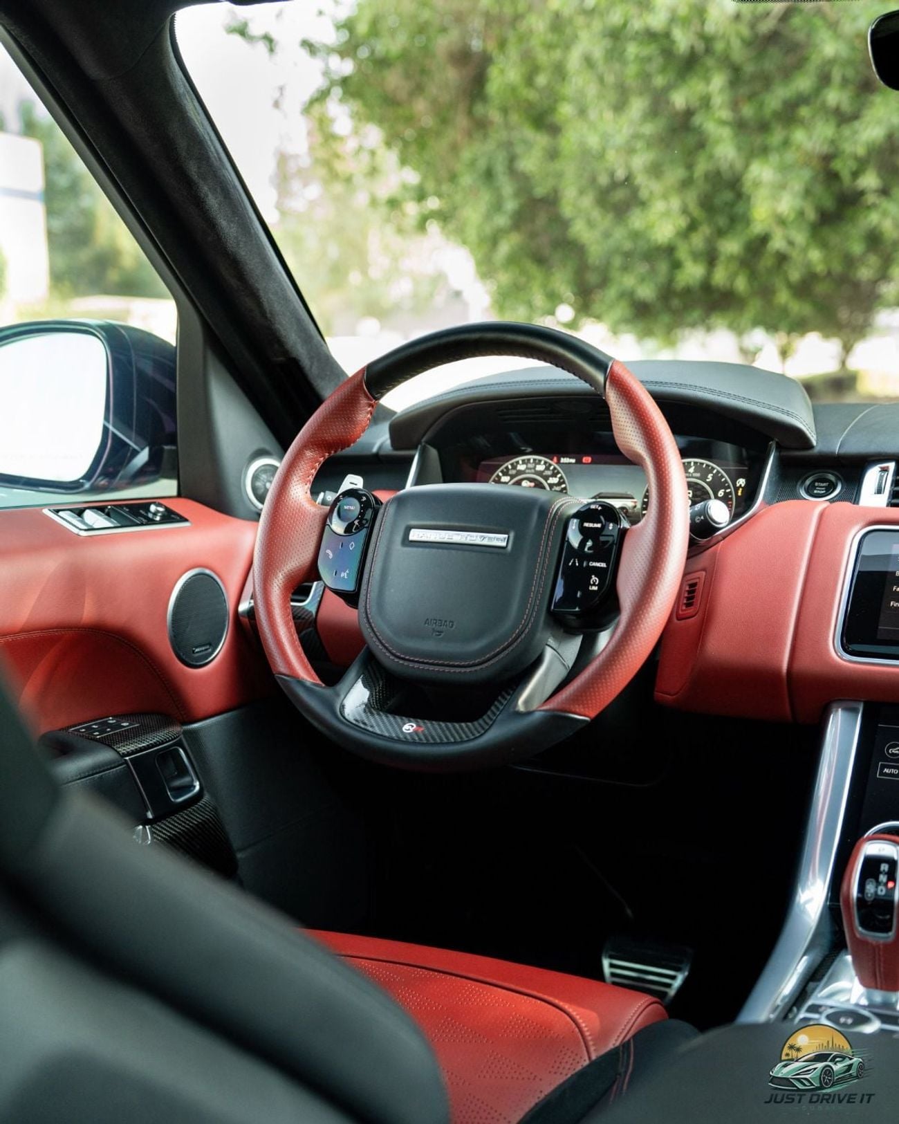 Land Rover Range Rover Sport SVR