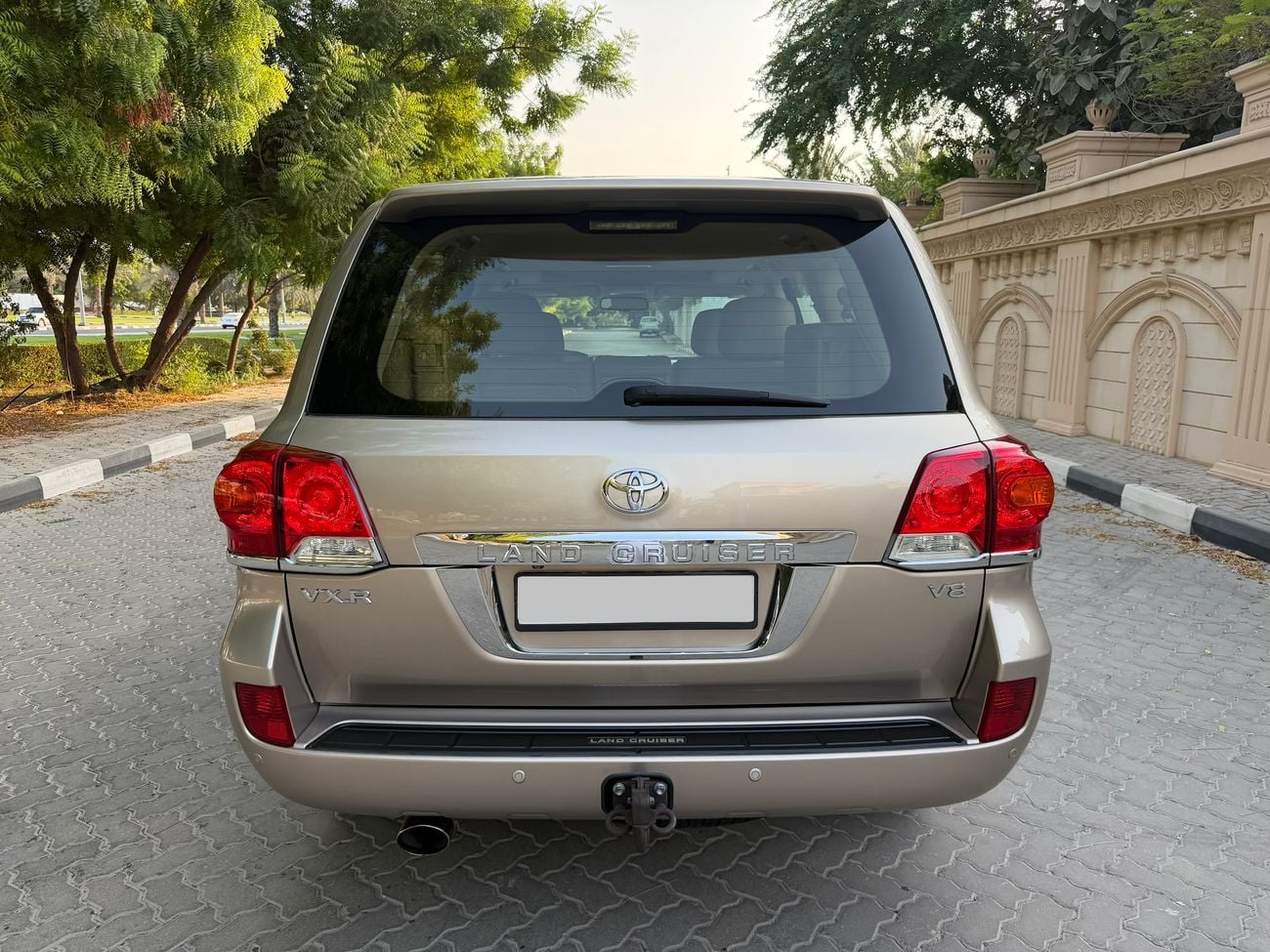 تويوتا لاند كروزر VXR