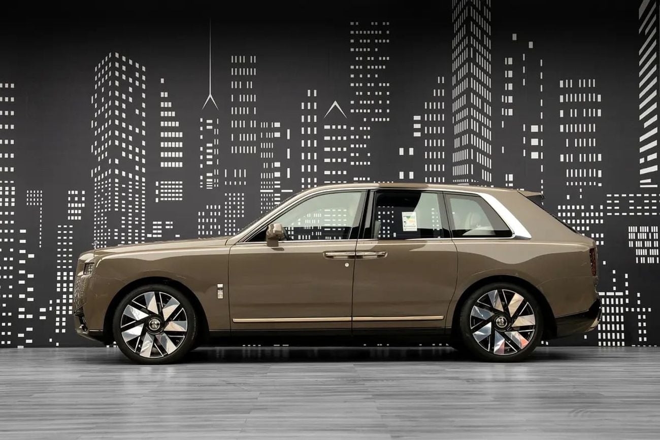 Rolls Royce Cullinan SILVER BADGE