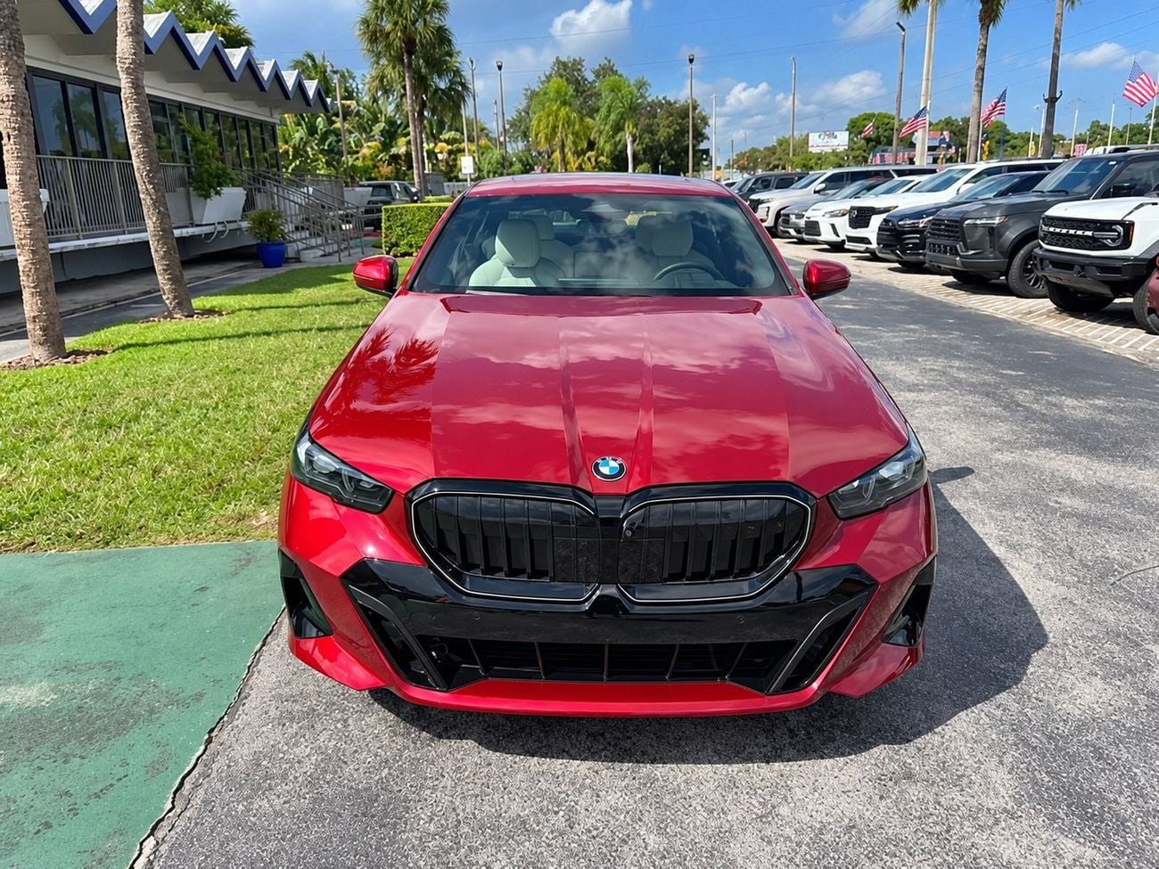 بي أم دبليو 530i M SPORT PRO سيارة سيدان جديدة