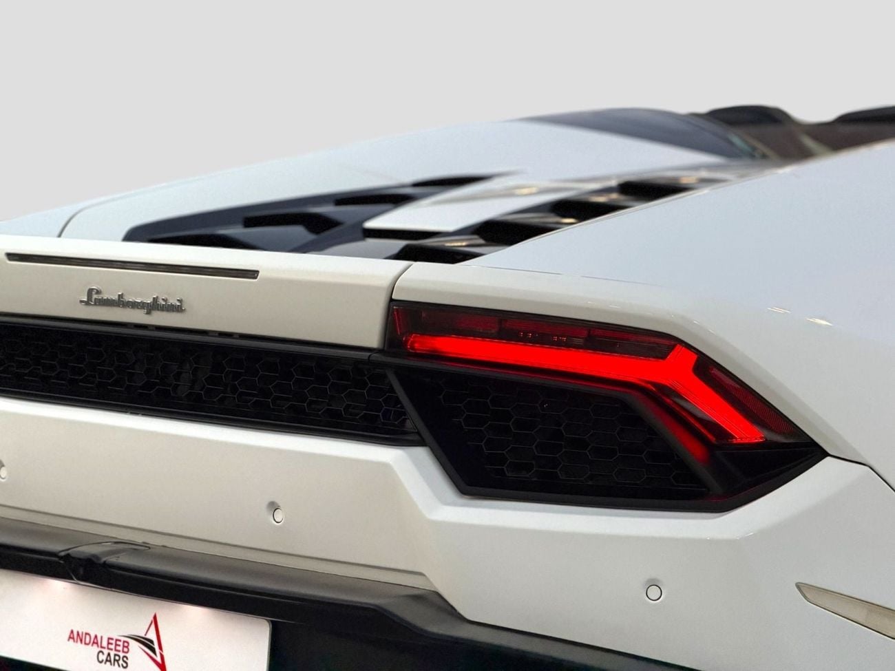 Lamborghini Huracan EVO LAMBORGHINI HURACÁN SPYDER | V10 | 640 HP |JAPANESE SPECS