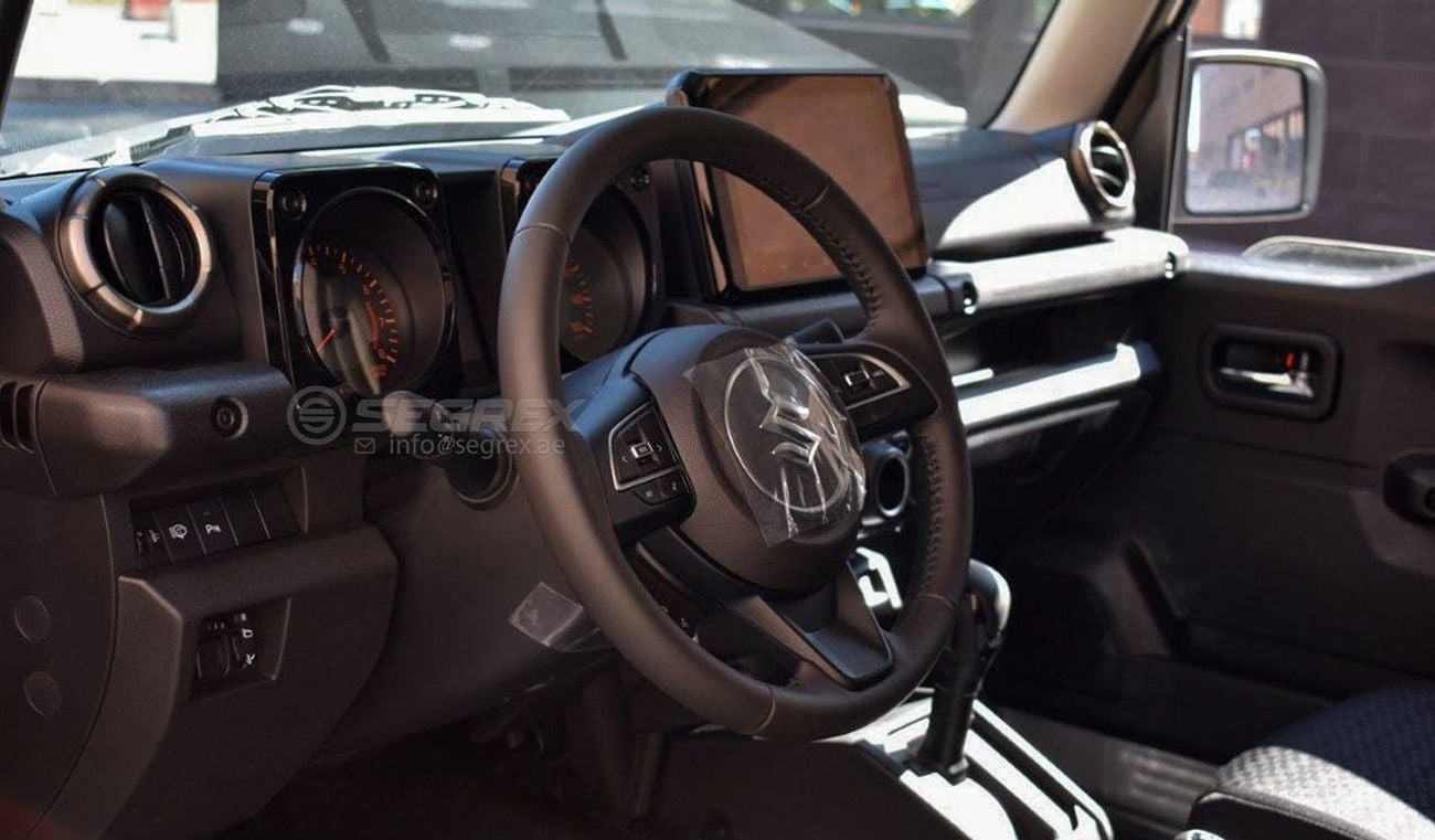 سوزوكي جيمني GLX . 1.5L . Petrol . 4WD . 4AT . 5 Seats . 5 Doors . Non-GCC موديل 2026. للتصدير