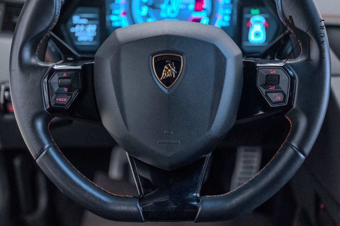 لامبورغيني أفينتادور S 2018, Immaculate Condition, Carbon Fibre Package, Japanese Spec