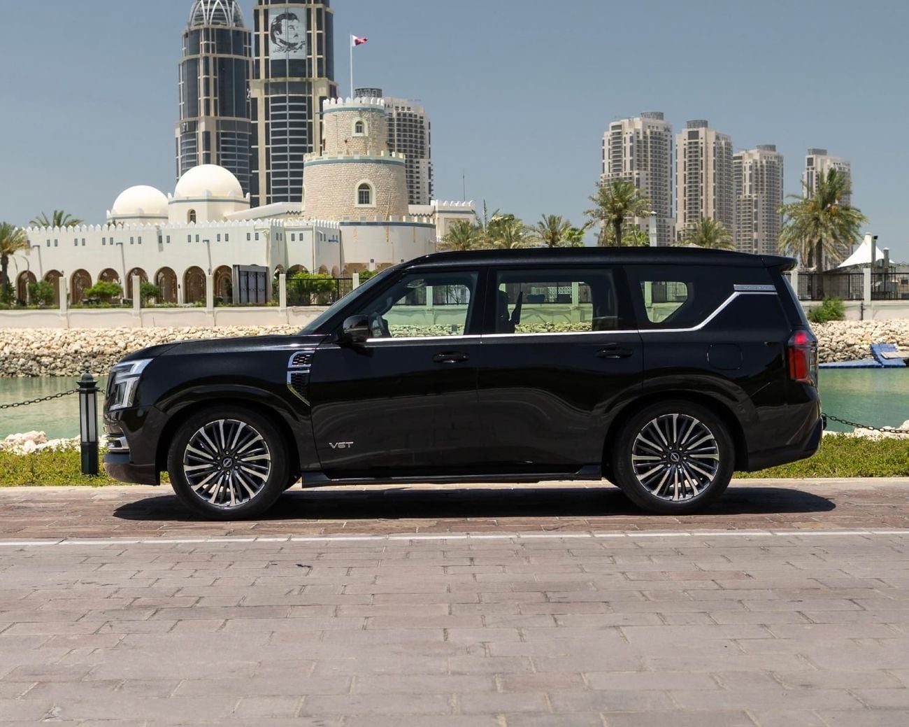 Nissan Patrol LE PLATINUM CITY PLATINUM LE 3.5 2026 BLACK/RED