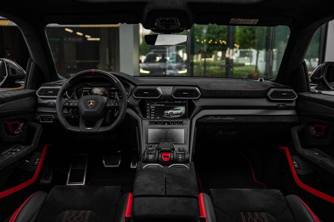 لامبورغيني اوروس PERFORMANTE معدلة بالكامل بواسطة نوفيتك، كاملة المواصفات، طلاء أصلي، خالية من الحوادث، بحالة ممتازة.