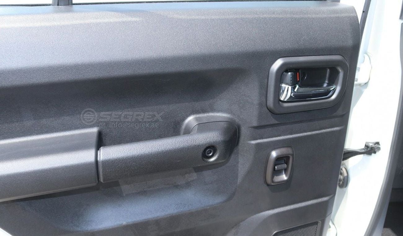 سوزوكي جيمني GLX . 1.5L . Petrol . 4WD . 4-Speed Automatic . 5 Seats . 5 Doors موديل 2026. للتصدير
