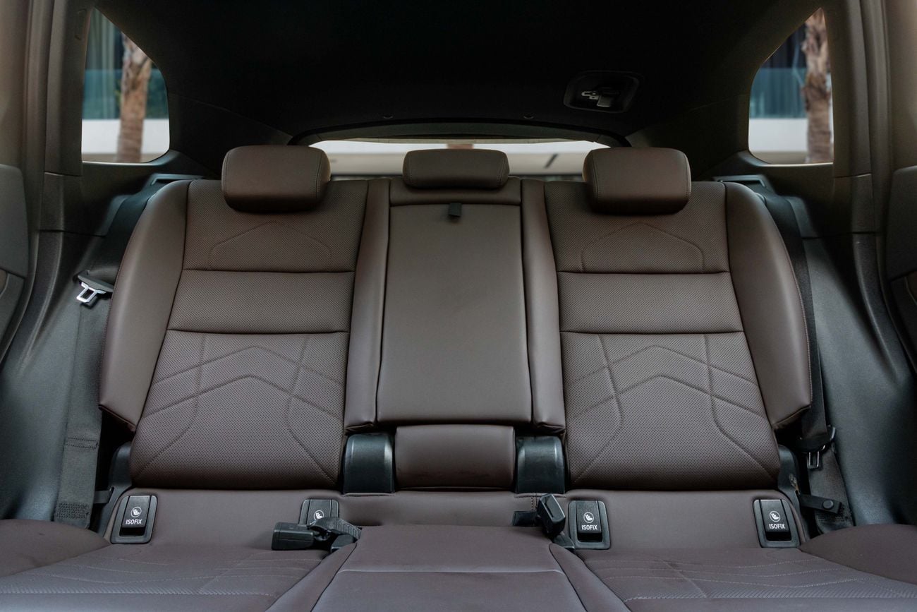 BMW iX1 xDrive30 M Sport iX1 xDrive30 M Sport | 2,840 P.M | 0% Downpayment | BMW Warranty