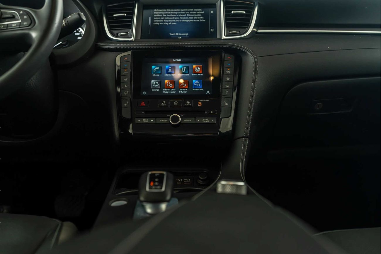 Infiniti QX50 LUXE 2.0