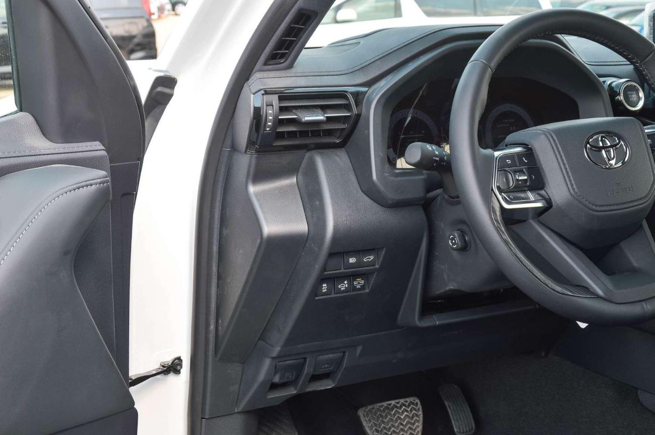 Toyota Land Cruiser VXR 3.5L V6 4WD PETROL SUV 2026