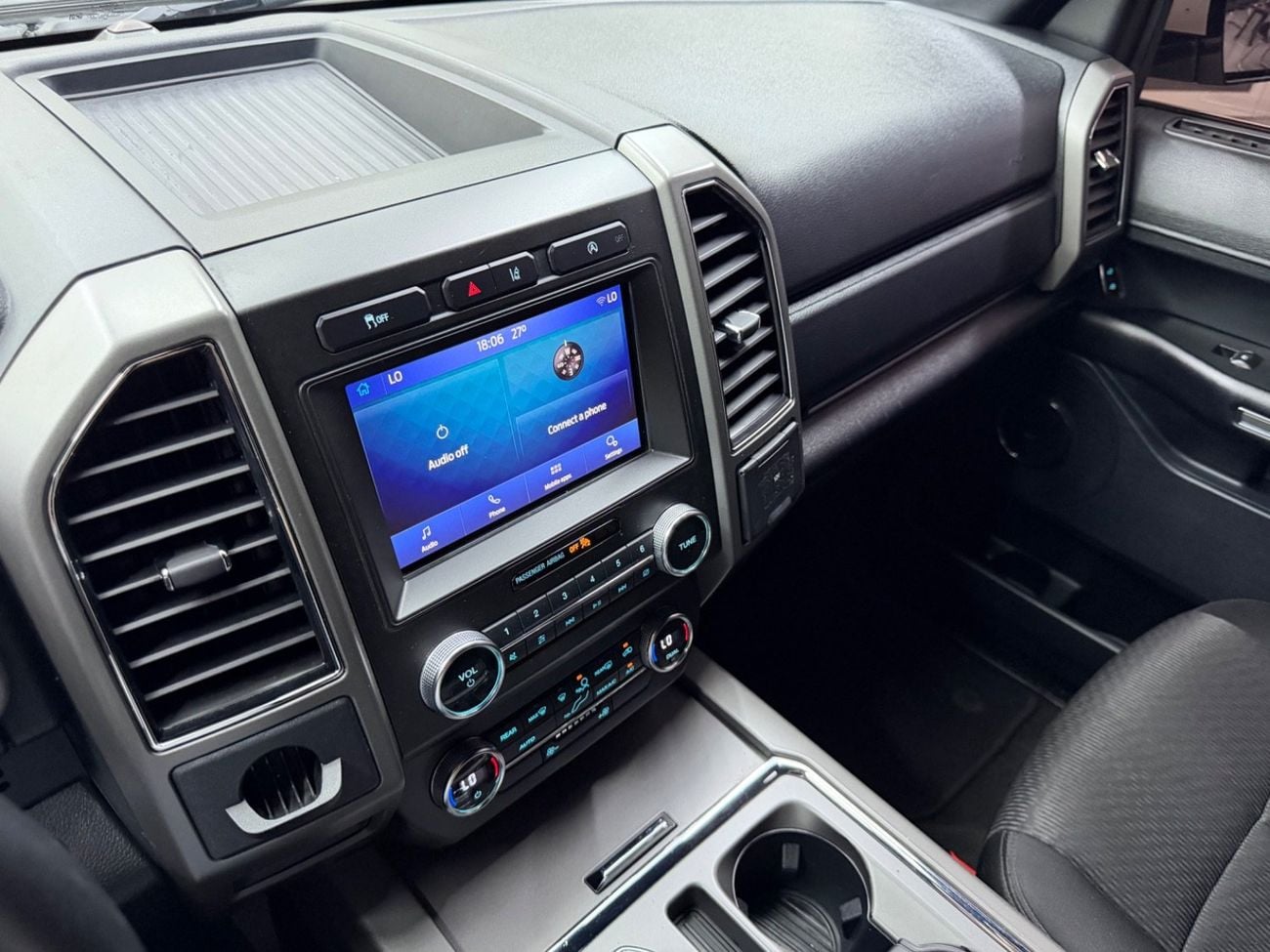 Ford Expedition XLT GCC .. FSH .. Perfect Condition .. V6 ..