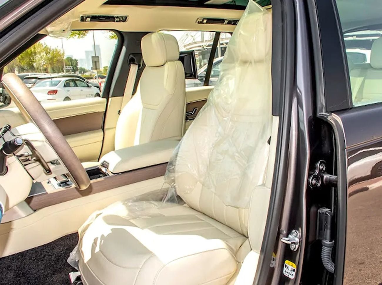 Land Rover Range Rover Brand HSE | GCC Specs | Luxury Reimagined