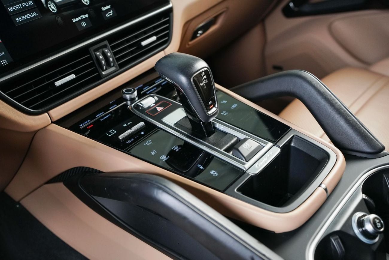 Porsche Cayenne GCC-Low Mileage-Exclusive Exterior Color-PTS Paint To Sample-FSH At Porsche