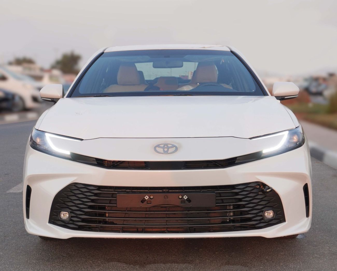 تويوتا كامري E, FWD, PETROL-2025