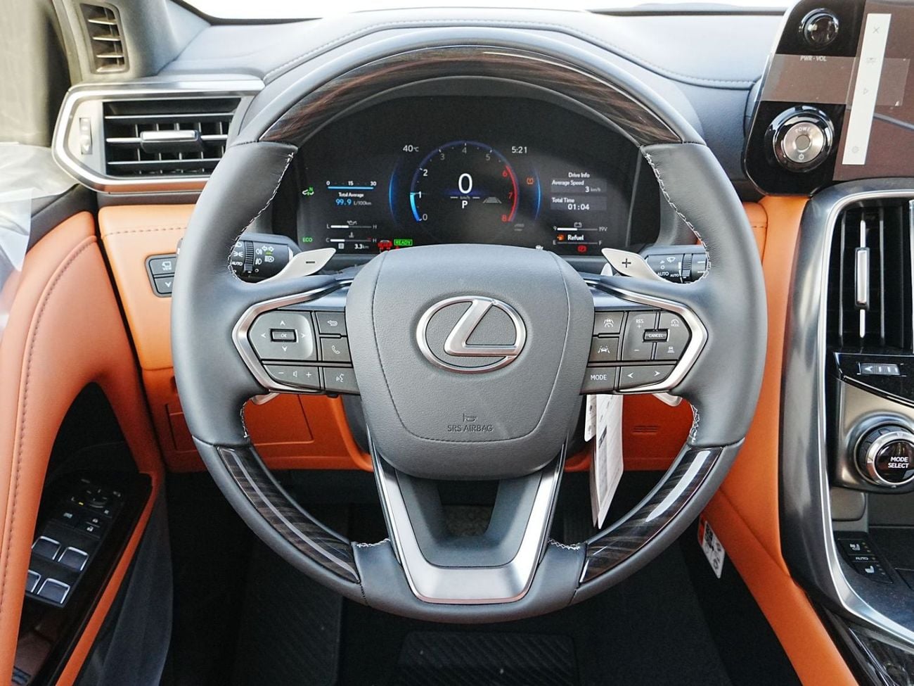 Lexus LX700h VIP