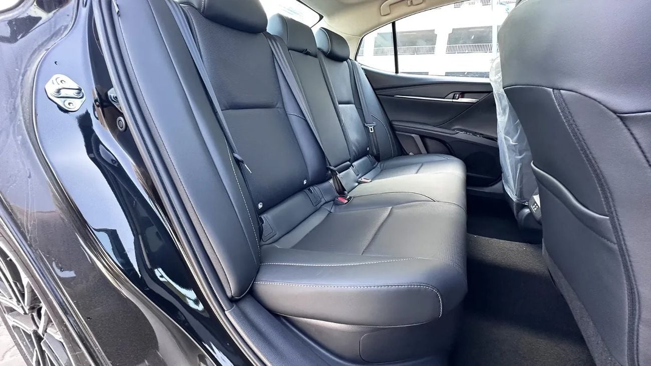 Toyota Camry LUMIERE HEV