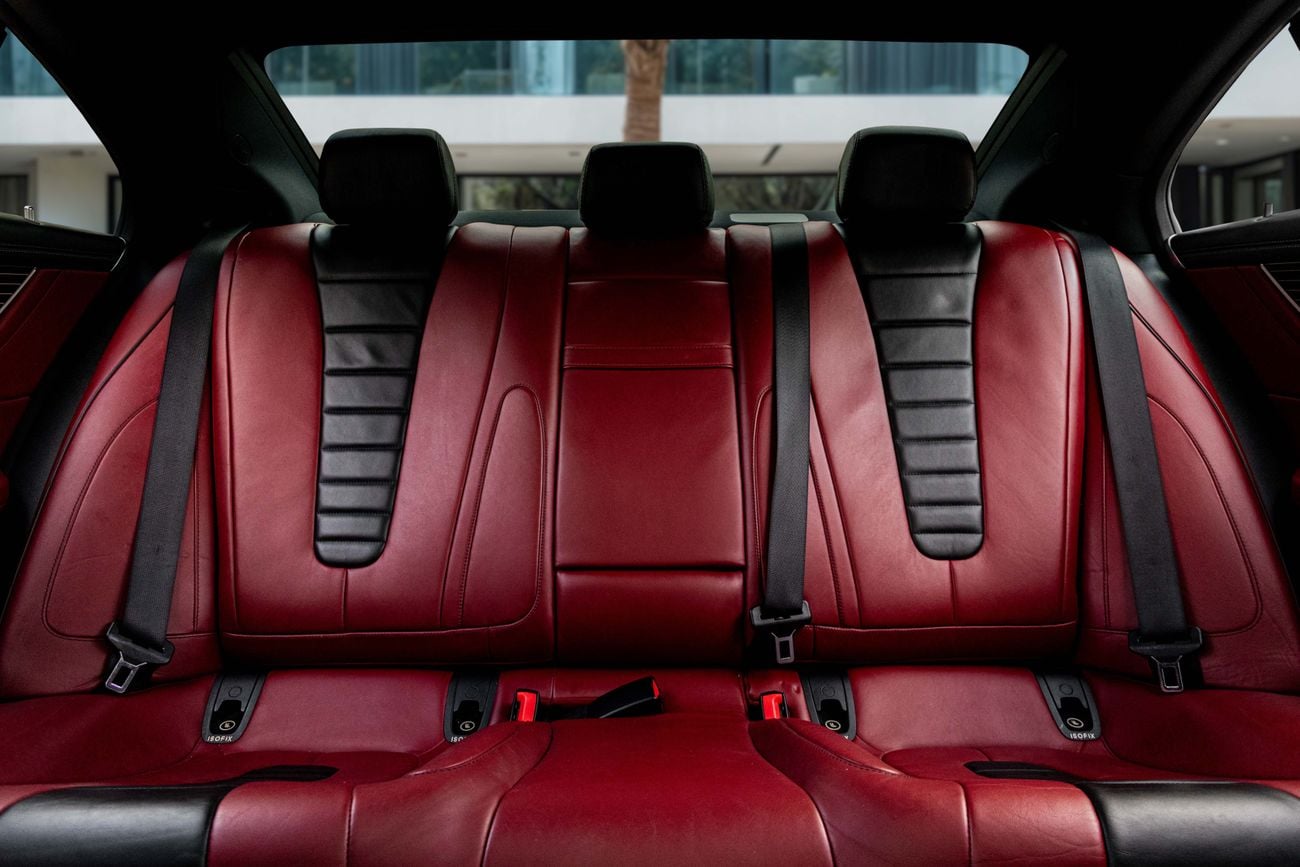 مرسيدس بنز CLS 350 CLS 350 AMG | 2,448 P.M | 0% Downpayment | GARGASH WARRANTY!!