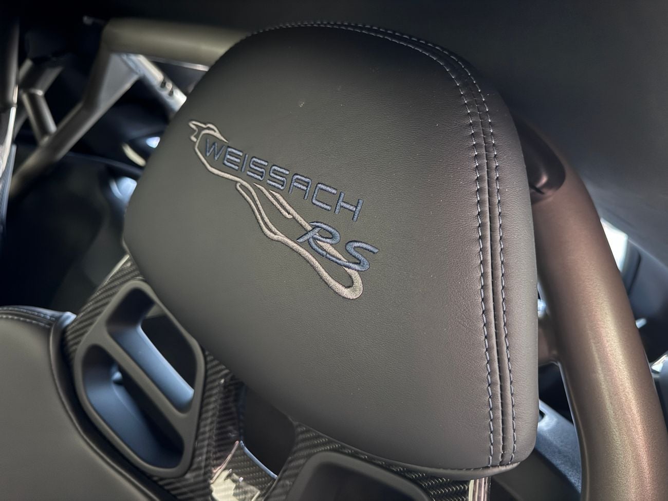 بورش كايمان 718 Porsche 718 Cayman GT4 RS Weissach