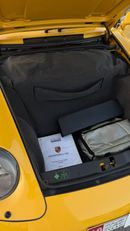 Porsche 911 CARRERA