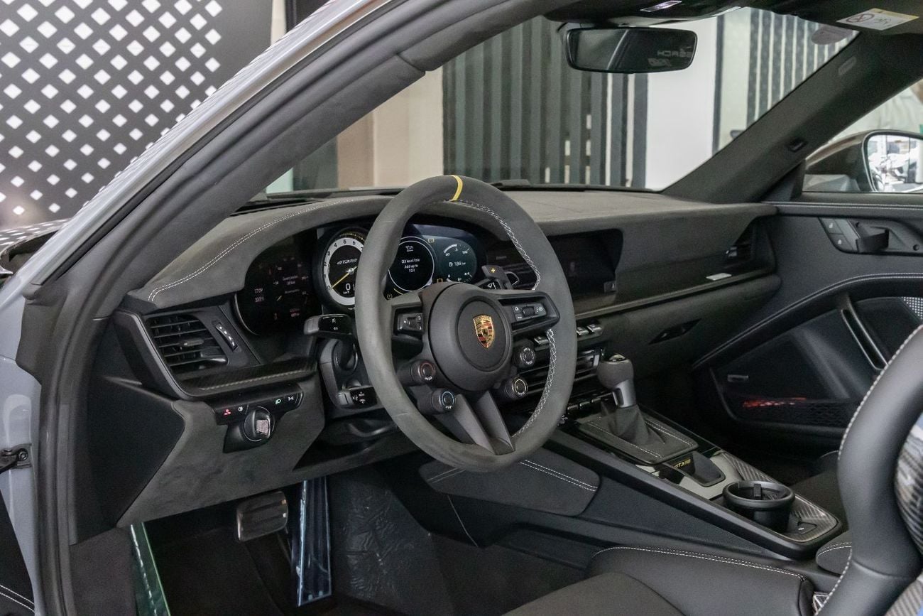 بورش 911 GT3RS بورش 911 جي تي 3 آر إس | 2025 | باقة فايساخ | ناردو جراي | 518 حصان