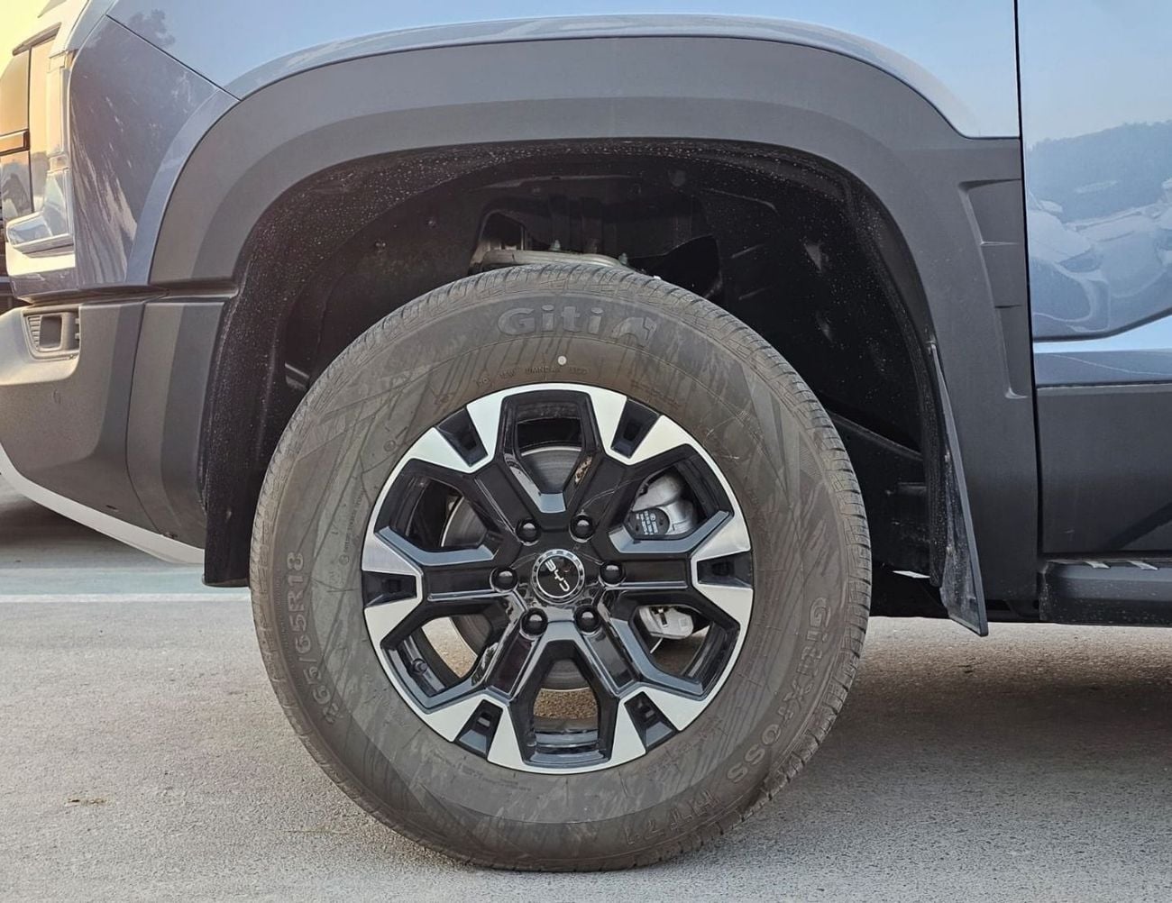 بي واي دي شارك 6 سيارة BYD SHARK 6 الرائدة الهجينة القابلة للشحن || محرك بنزين 1.5 لتر V4 دفع رباعي | أزرق 2026 (رمز