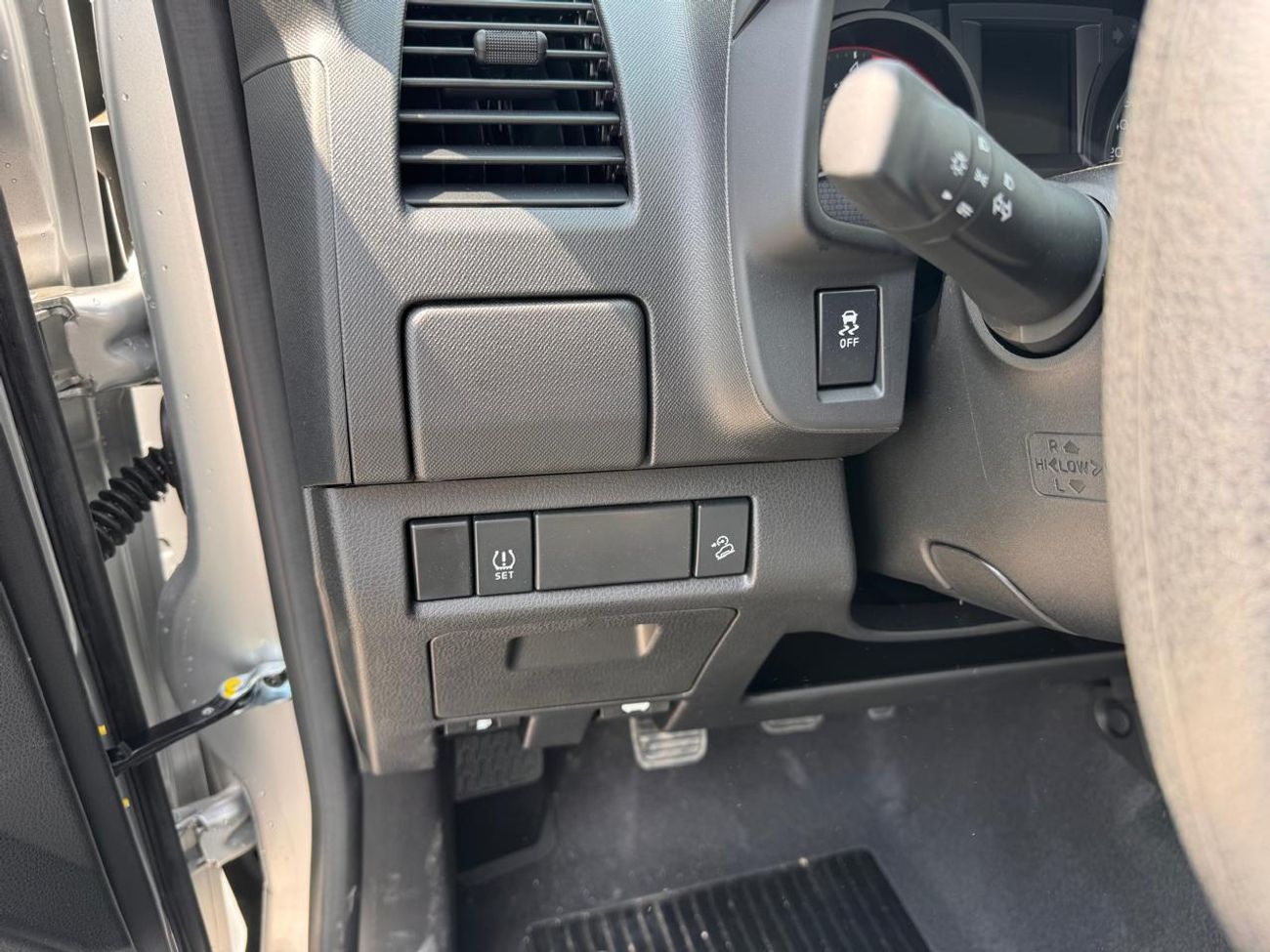 Isuzu D-MAX 4x2 Single Cab (2 Doors) MY 2027 - Made in India, GCC Spec