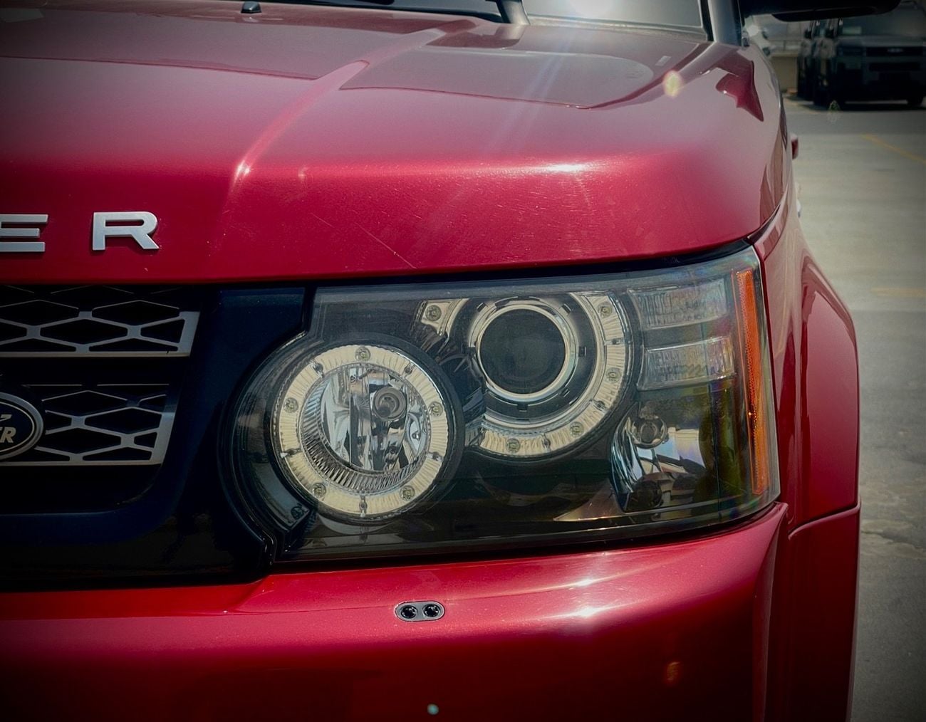 Land Rover Range Rover Sport HSE RED