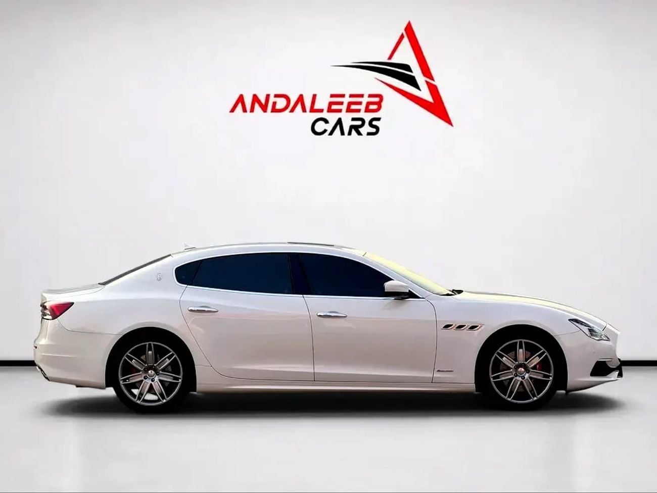 Maserati Quattroporte S FULL DEALER SERVICE HISTORY | 0% DOWNPAYMENT | 430 HP | GCC