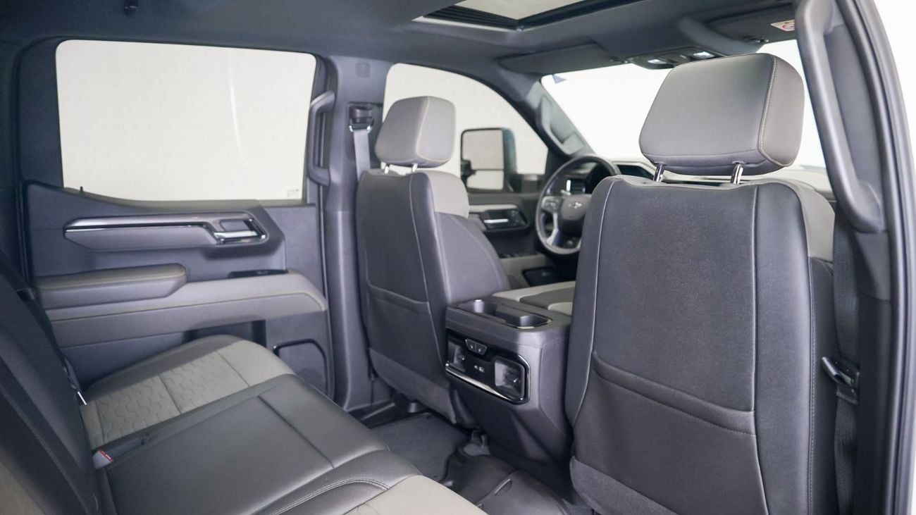 شيفروليه سيلفارادو 1500 CREW CAB ZR2