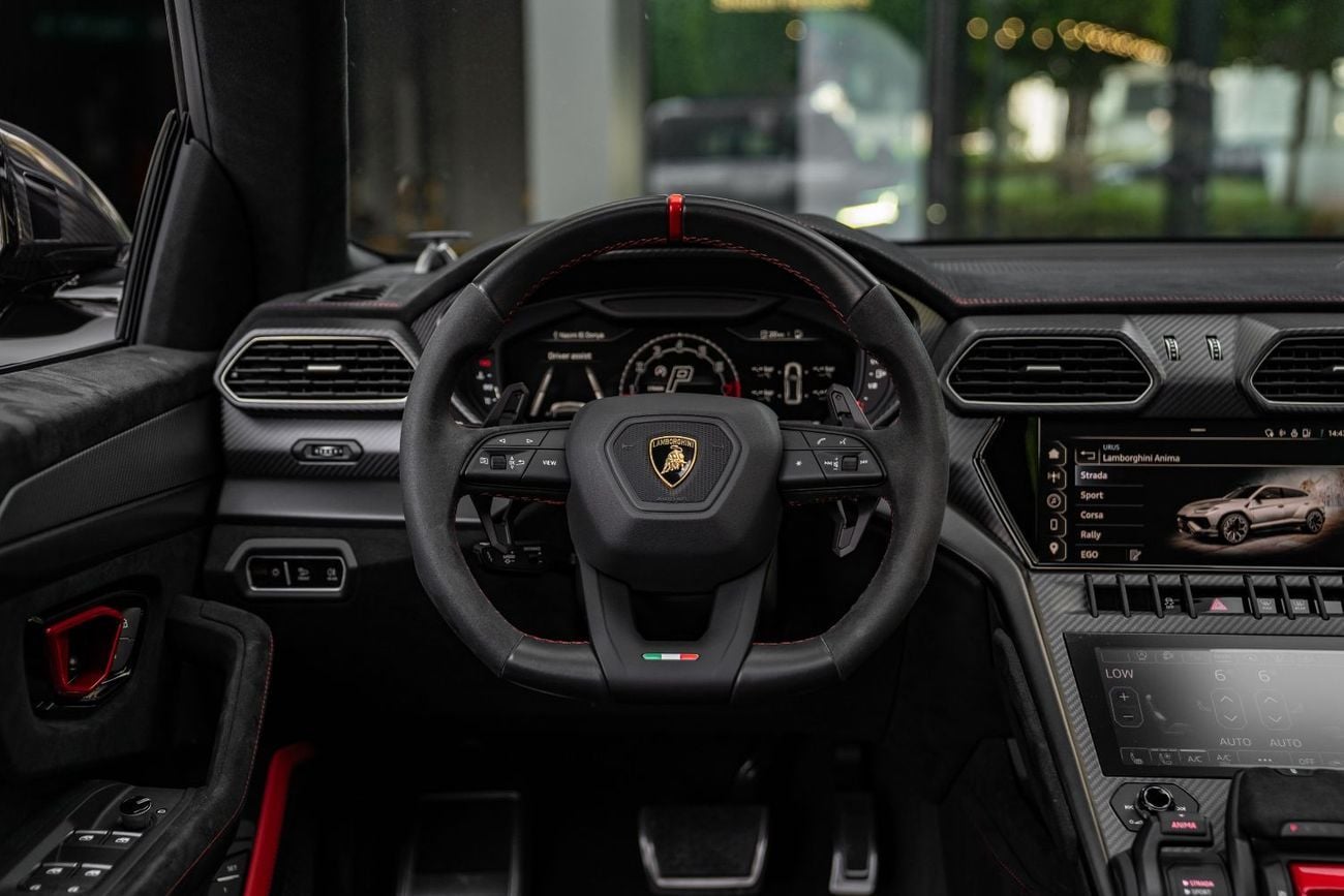 لامبورغيني اوروس PERFORMANTE معدلة بالكامل بواسطة نوفيتك، كاملة المواصفات، طلاء أصلي، خالية من الحوادث، بحالة ممتازة.