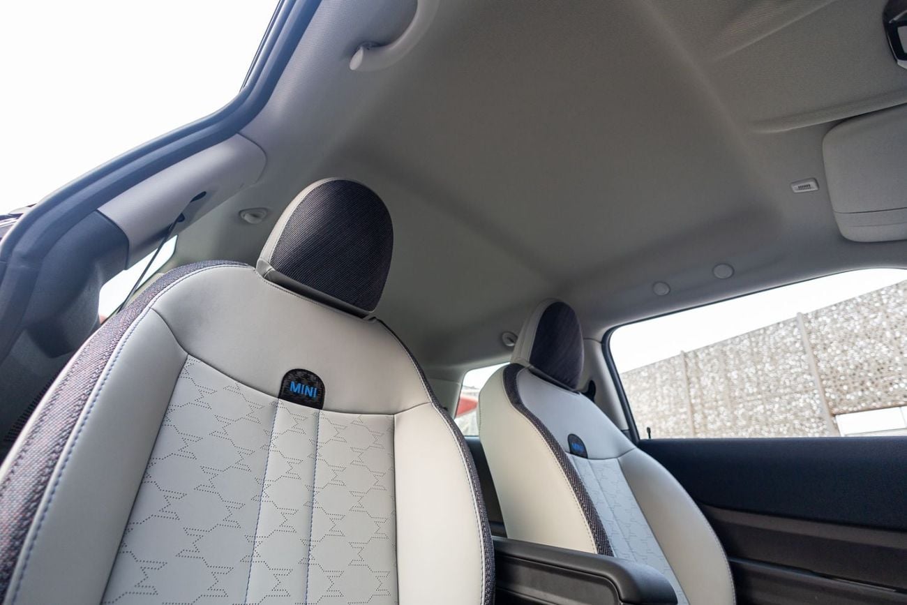 Mini Cooper (LOW MILEAGE) 2026 GCC | Agency Warranty | Service Contract