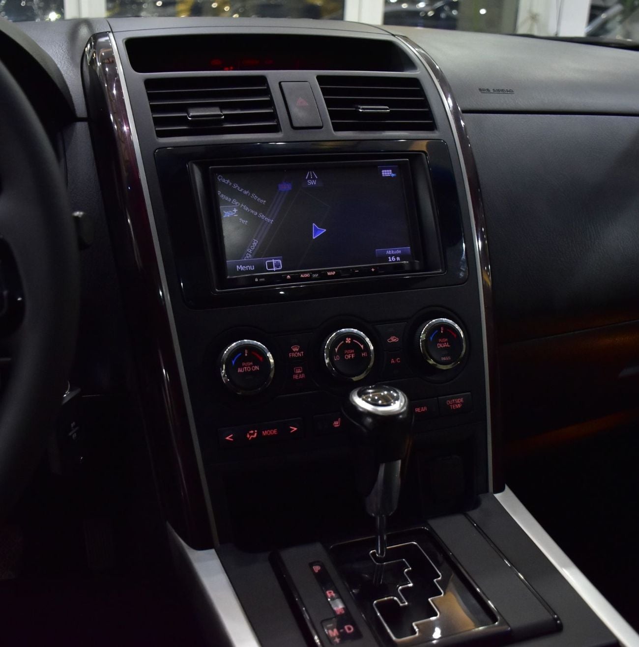 مازدا CX9 GTX LTD EXCELLENT DEAL for our Mazda CX-9 AWD ( 2014 Model ) in Silver Color GCC Specs