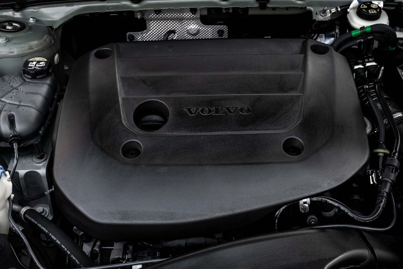 فولفو XC 40 CORE | 2,253 P.M | 0% Downpayment | VOLVO WARRANTY!