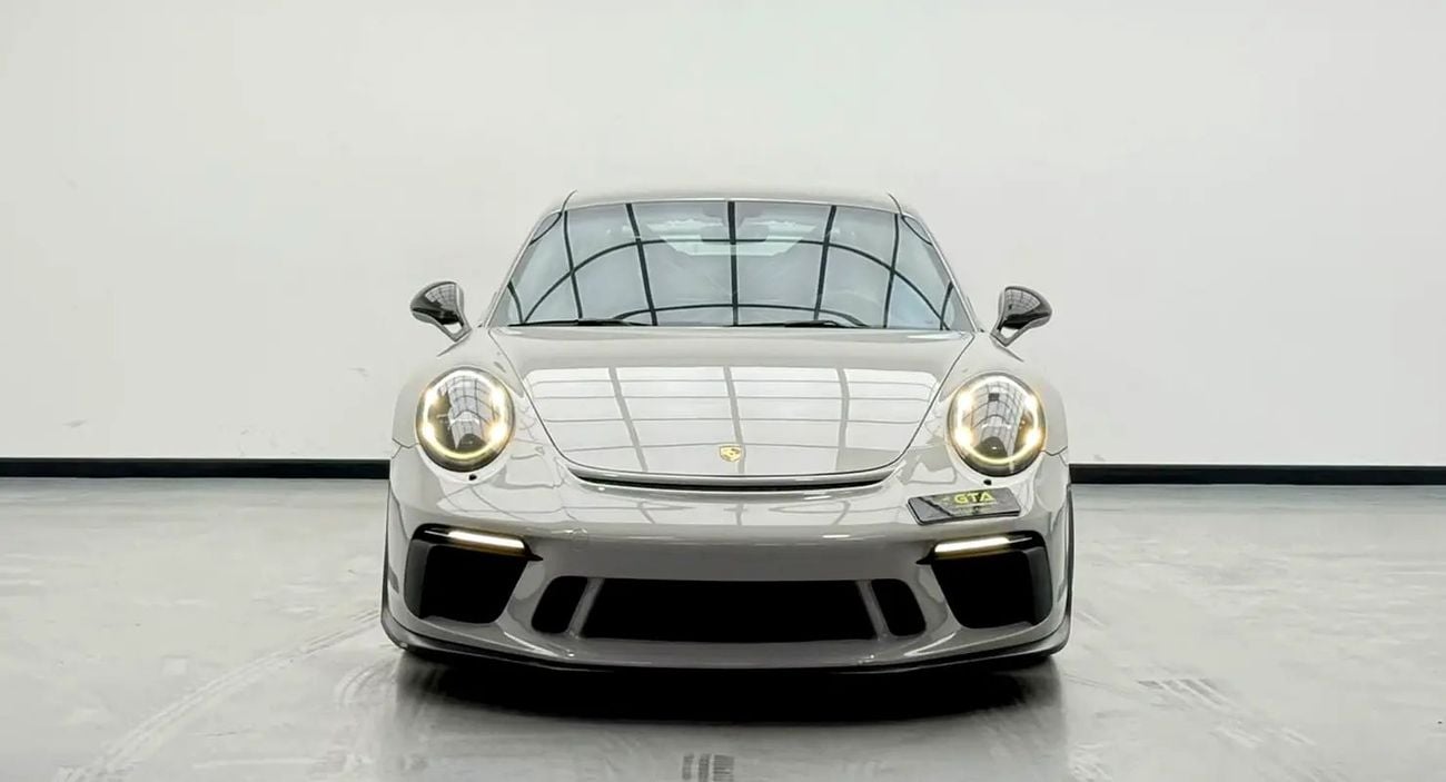 Porsche 911 GT3, Service History, Carbon Fiber Interior, Fully Loaded, GCC