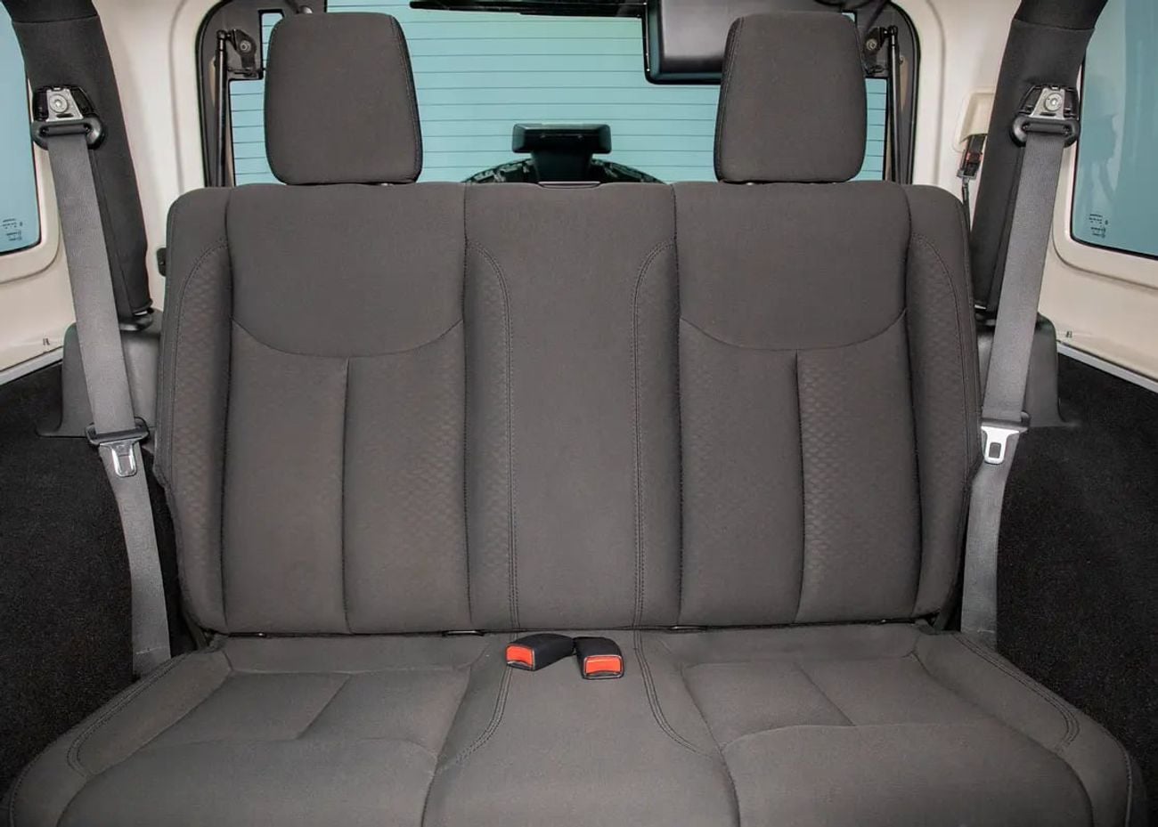 جيب رانجلر سبورت 3DR 4x4 SUV • Full Service History • GCC