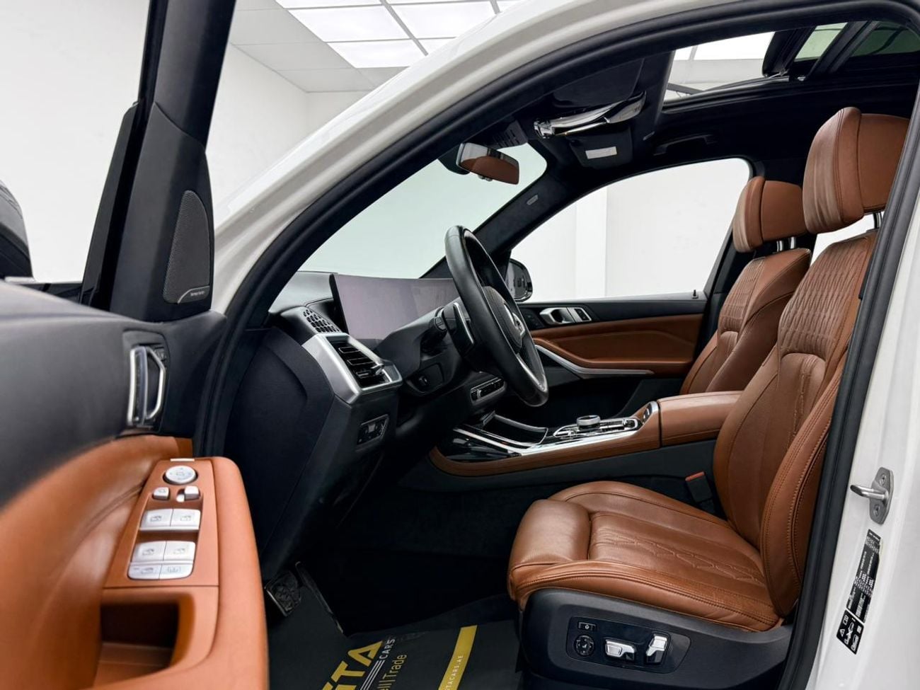 BMW X7 40i LUXURY 2023 BMW X7 xDrive40i, 2028 BMW Warranty + Service Pack, Full BMW Service History, GCC