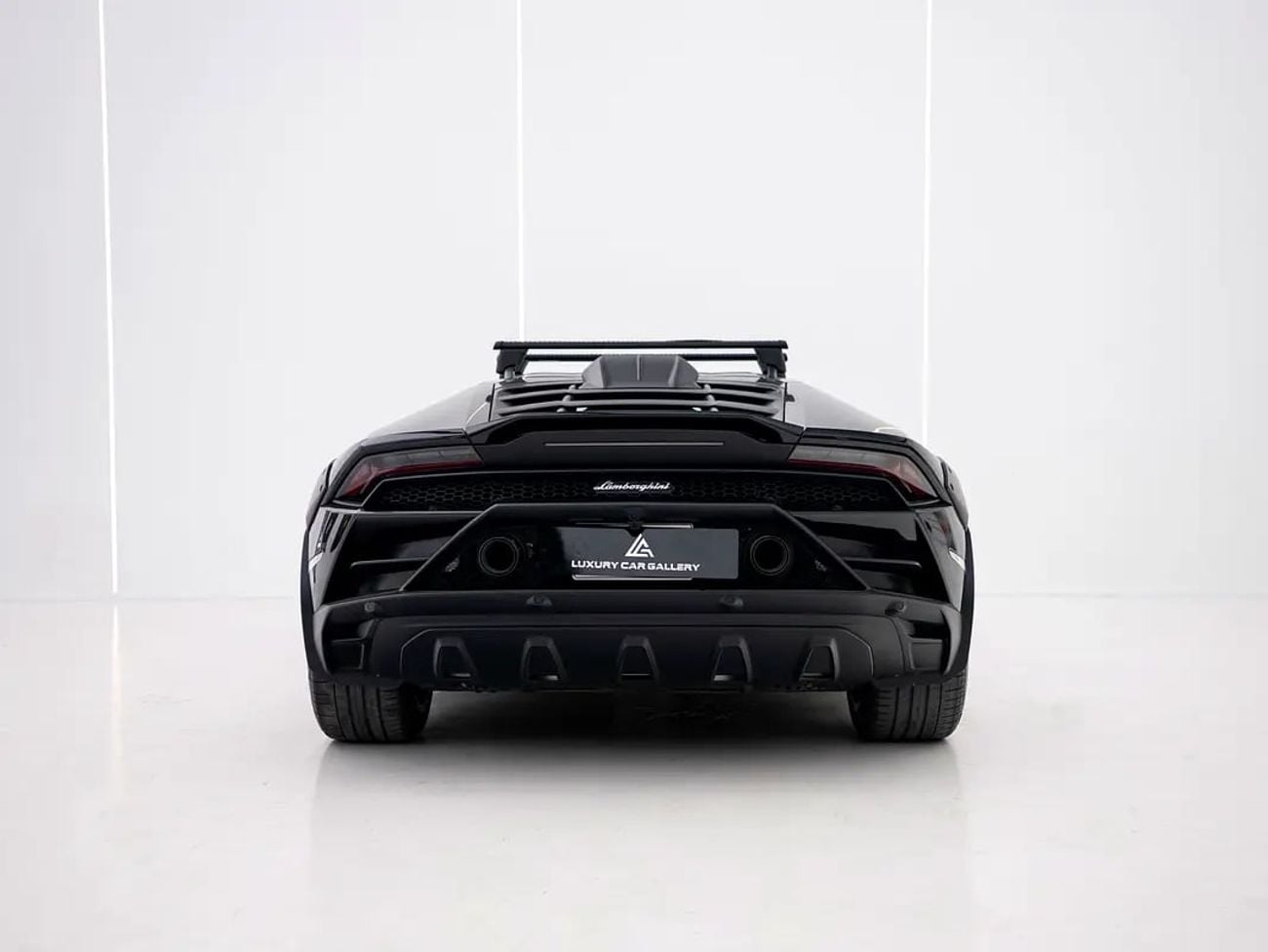 Lamborghini Huracan TECNICA Sterrato | Japanese Specs | NOVITEC exhaust.
