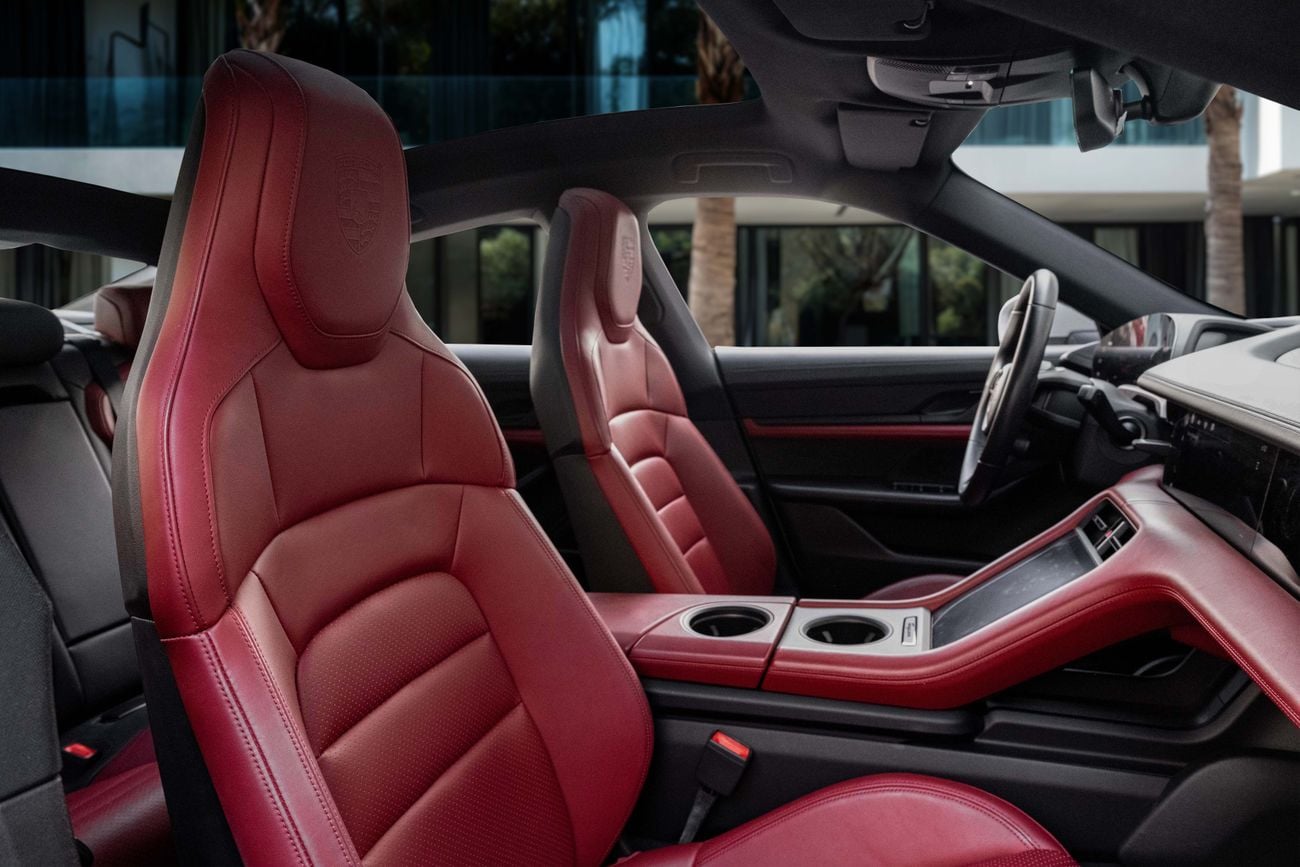 بورش تايكان Standard Taycan Standard | 4,700 P.M | 0% Downpayment | Porsche Taycan | Porsche Warranty!