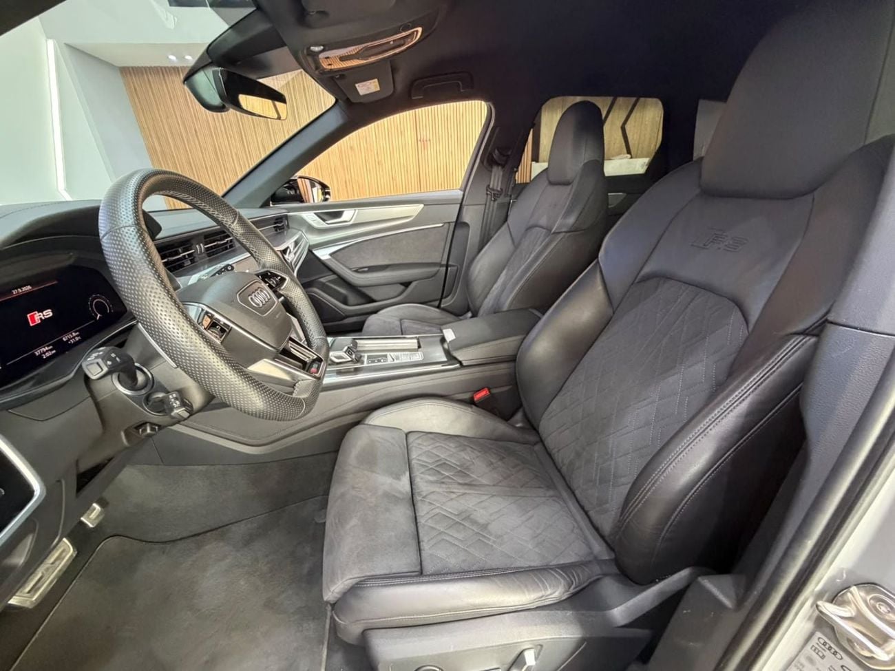 أودي RS6 ستاندارد إصدار RS6