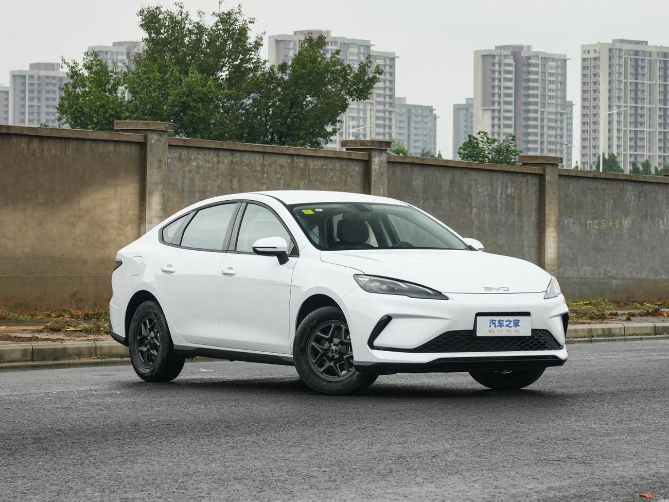 بي واي دي سيل 05 ستاندارد ختم BYD 05 128 كم خيار فاخر
