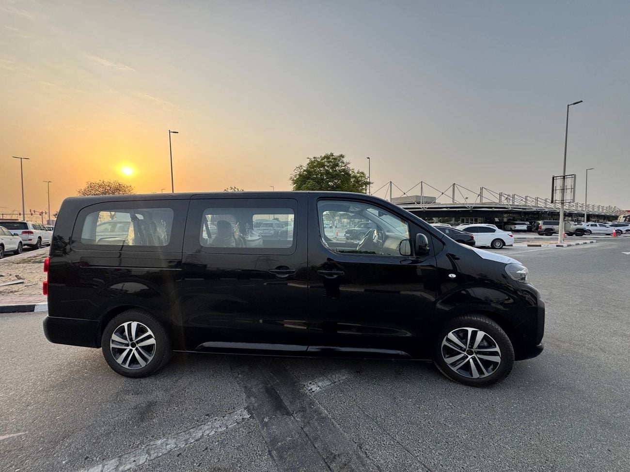 Peugeot Traveller VIP 7 Seater
