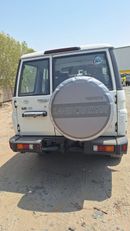Toyota Land Cruiser 70 LC76 LX