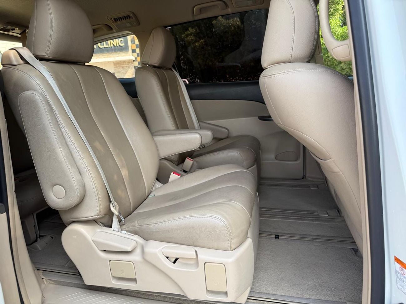 Toyota Previa SE
