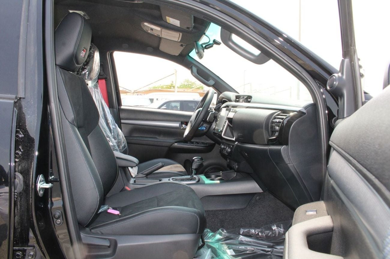 Toyota Hilux GR SPORT
