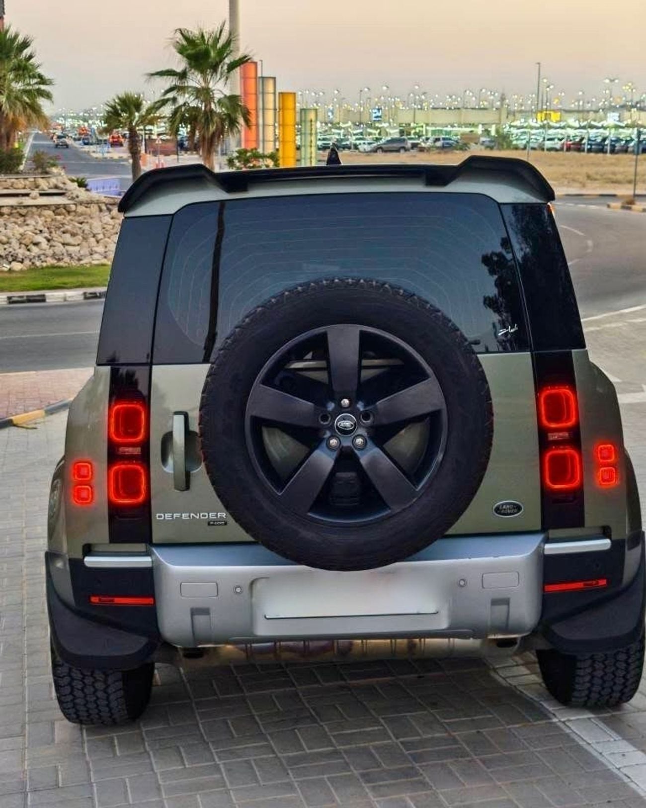 Land Rover Defender 110 HSE P400