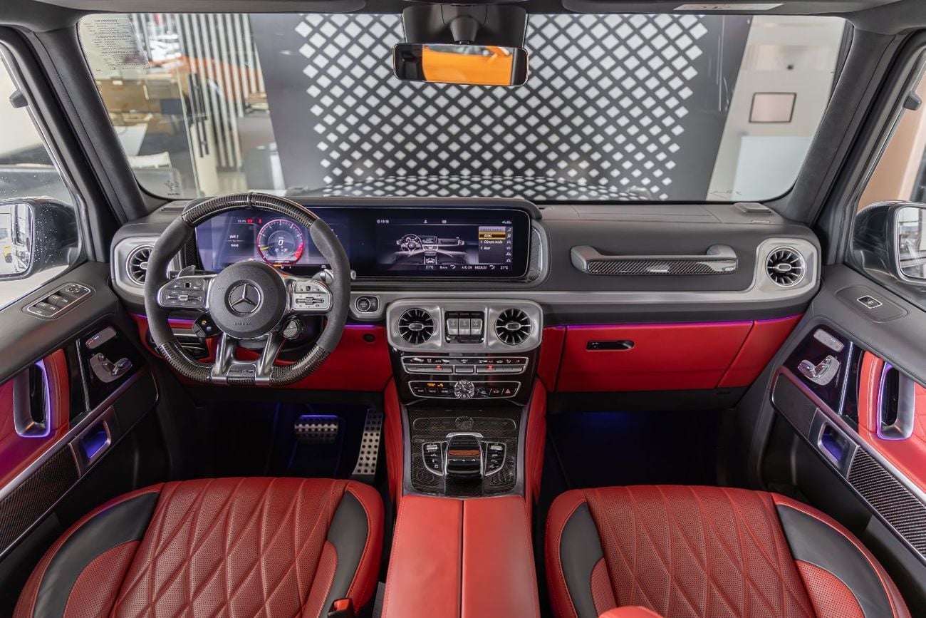 مرسيدس بنز G 63 AMG Mercedes-Benz G 63 | Fully Loaded|Night package | Fully Cardbon Fiber | Gargash Auto Warranty | 2020