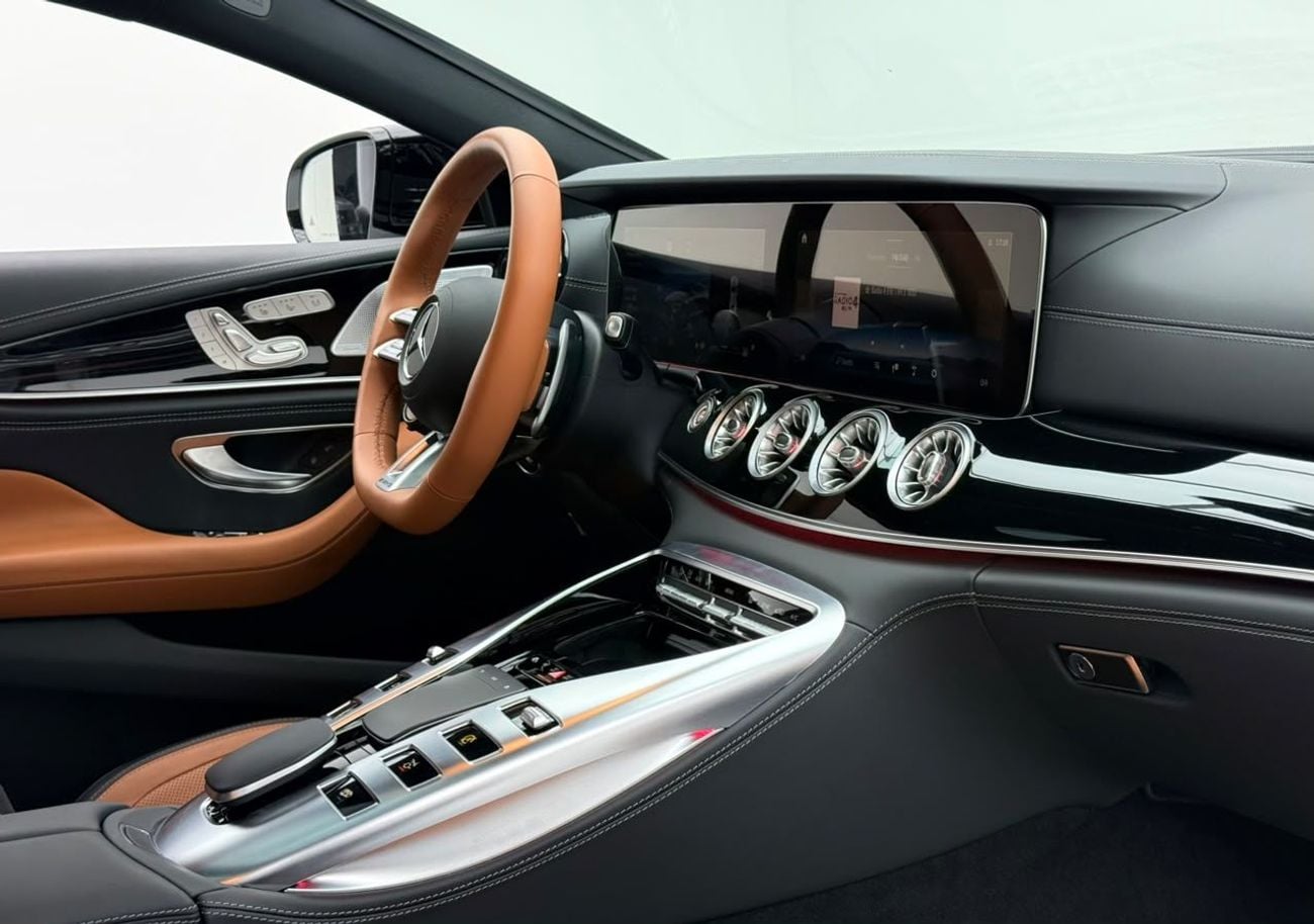 مرسيدس بنز AMG GT 43 مرسيدس بنز AMG GT43 موديل 2024، ضمان مرسيدس بنز 2029 + باقة خدمة، سجل صيانة كامل لدى مرسيدس بنز، عدا