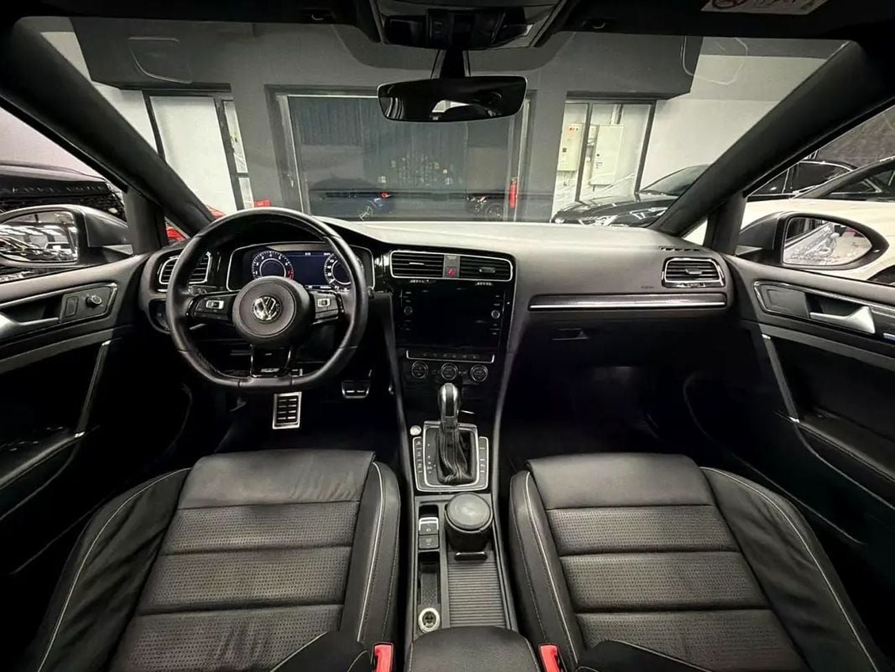 Volkswagen Golf R SEL