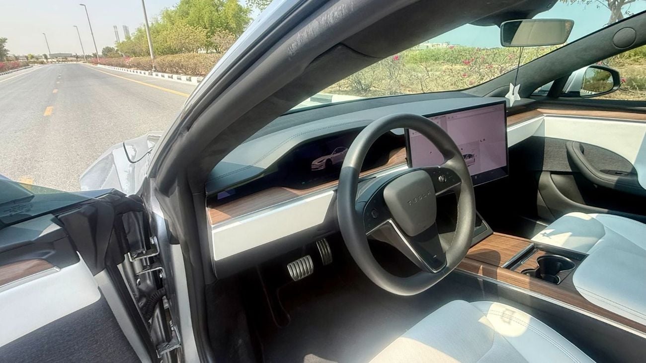 Tesla Model S LONG RANGE