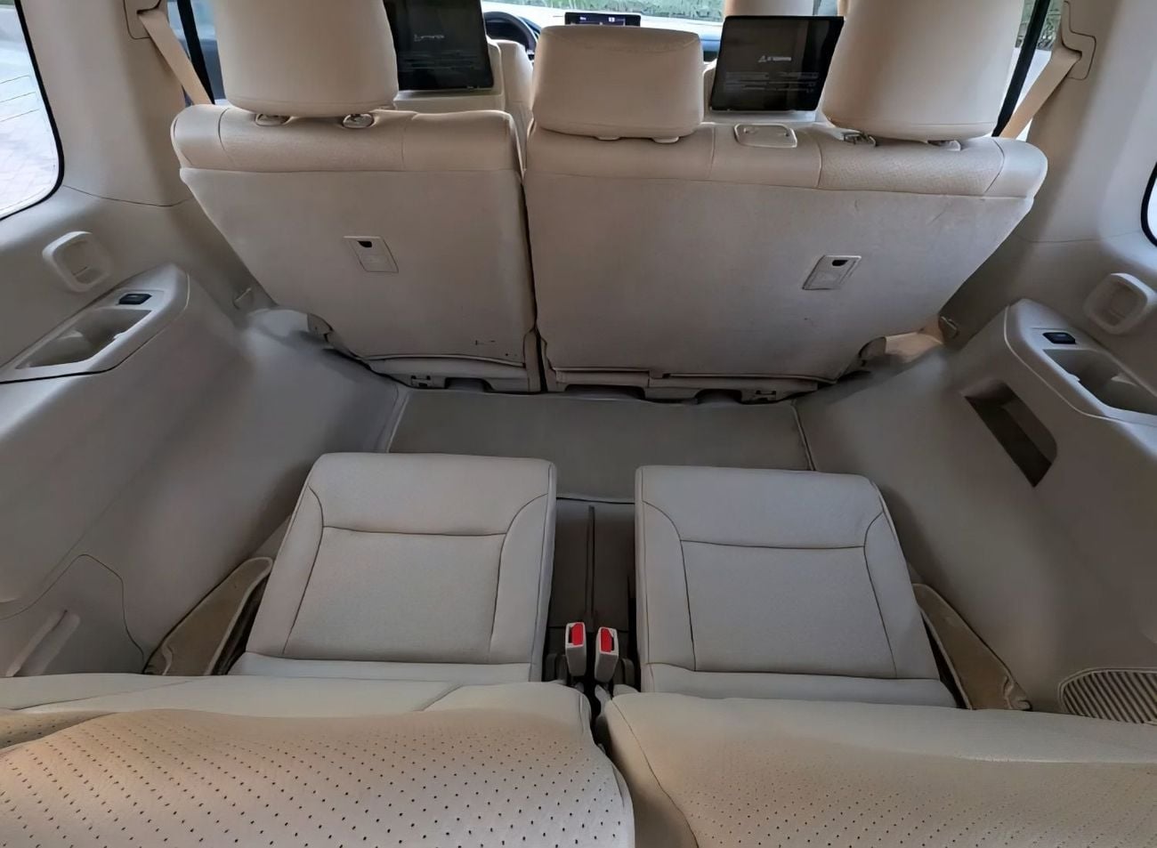Toyota Land Cruiser GXR